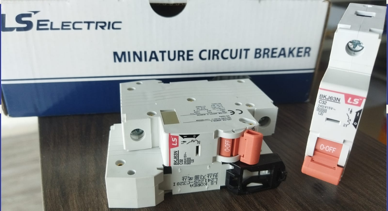 MCV SINGLE POLE 32 AMPS (LS)